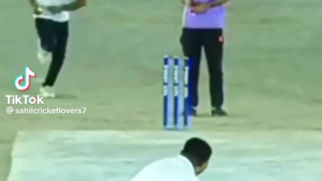 Funny cricket moment