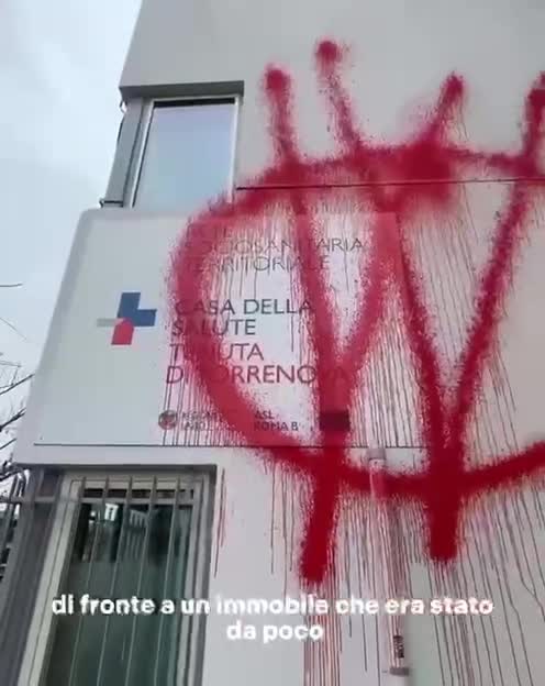 Italians deface central health building with blood red spray paint over the Covid-19 bioweapons.