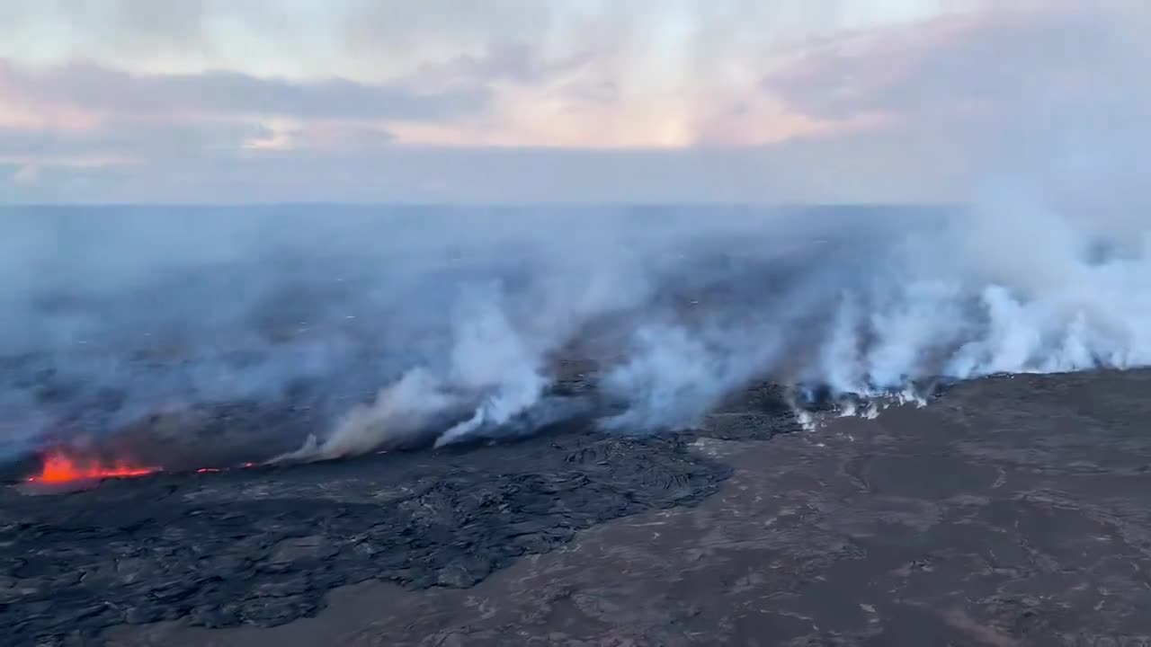 New Eruption South Of Kilauea Volcano Caldera