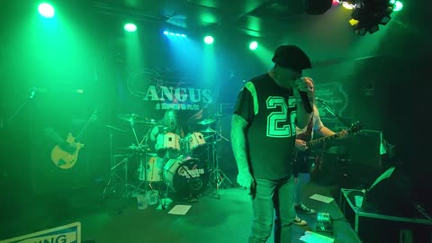 100% Angus A AC/DC Tribute Band "Live Wire" AC/DC Cover