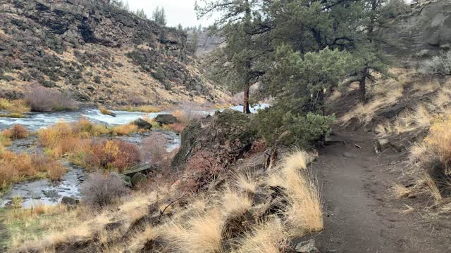 Central Oregon – Steelhead Falls – High Desert River Valley Area – 4K