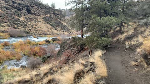 Central Oregon – Steelhead Falls – High Desert River Valley Area – 4K