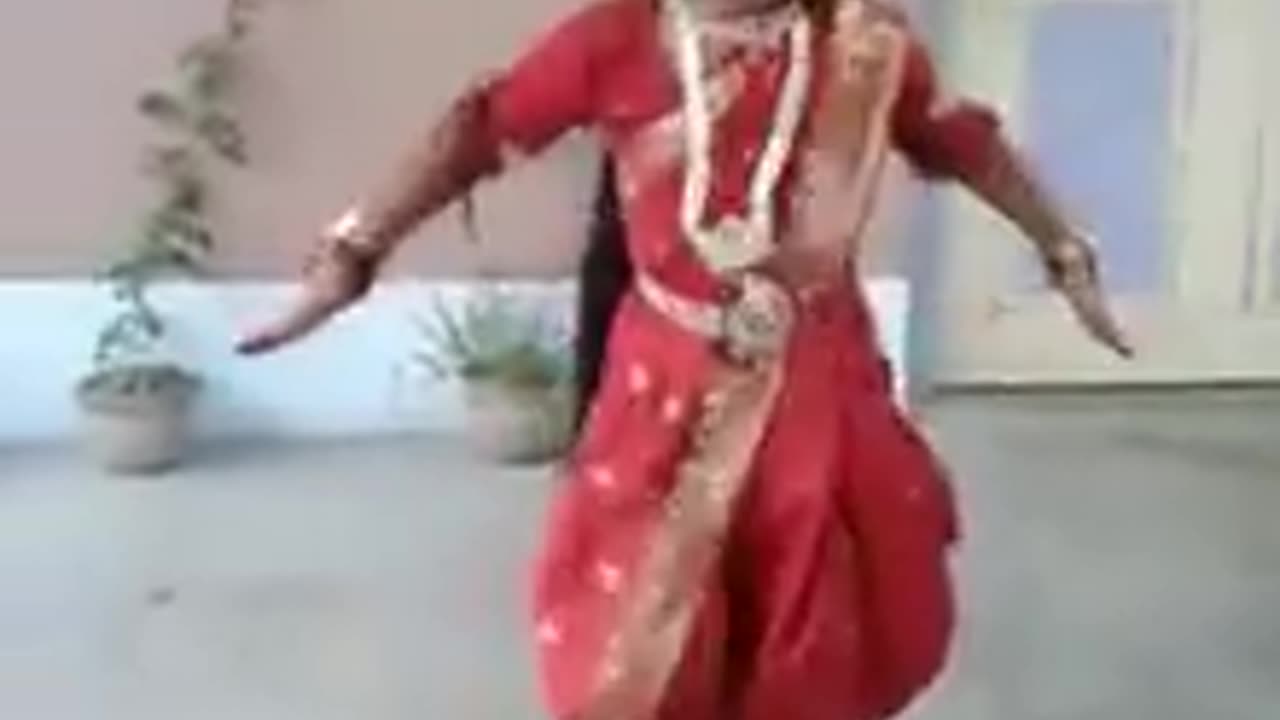 Little girl dance