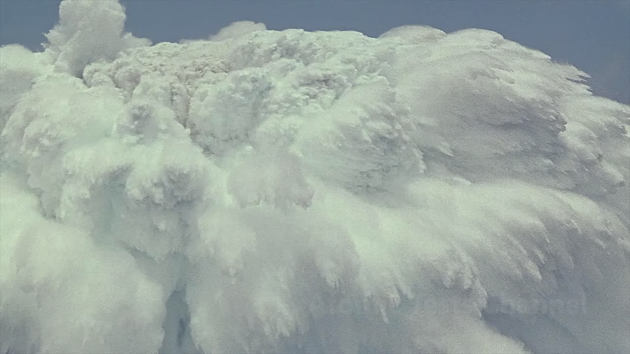 UNDERWATER ATOM BOMB TEST!!