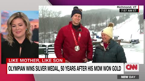 Olympian medals 50 years after his mother won gold-NEWS OF WORLD