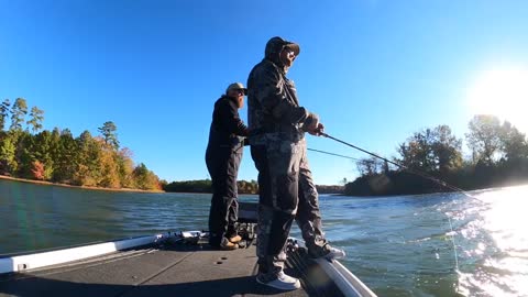 Fall Fishing For Bass Is Easy!! (Here's How We Do It)