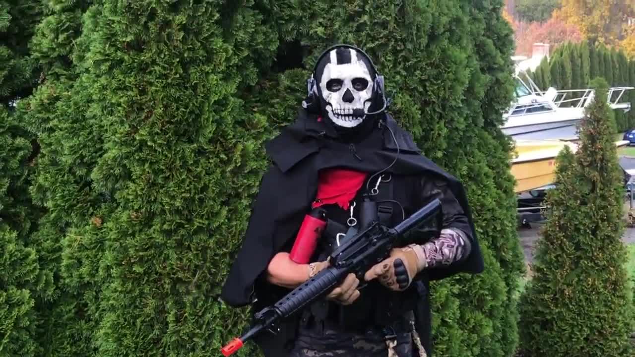 Modern Warfare Ghost Cosplay! Last Breath Skin