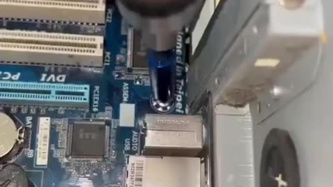 É assim que se faz upgrade em PC da positivo?