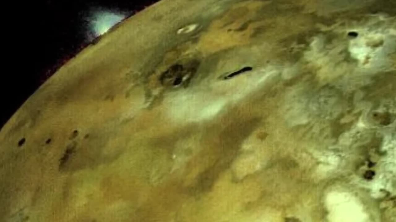 Unveiling Jupiter: Active Volcanoes Discovered on Io!