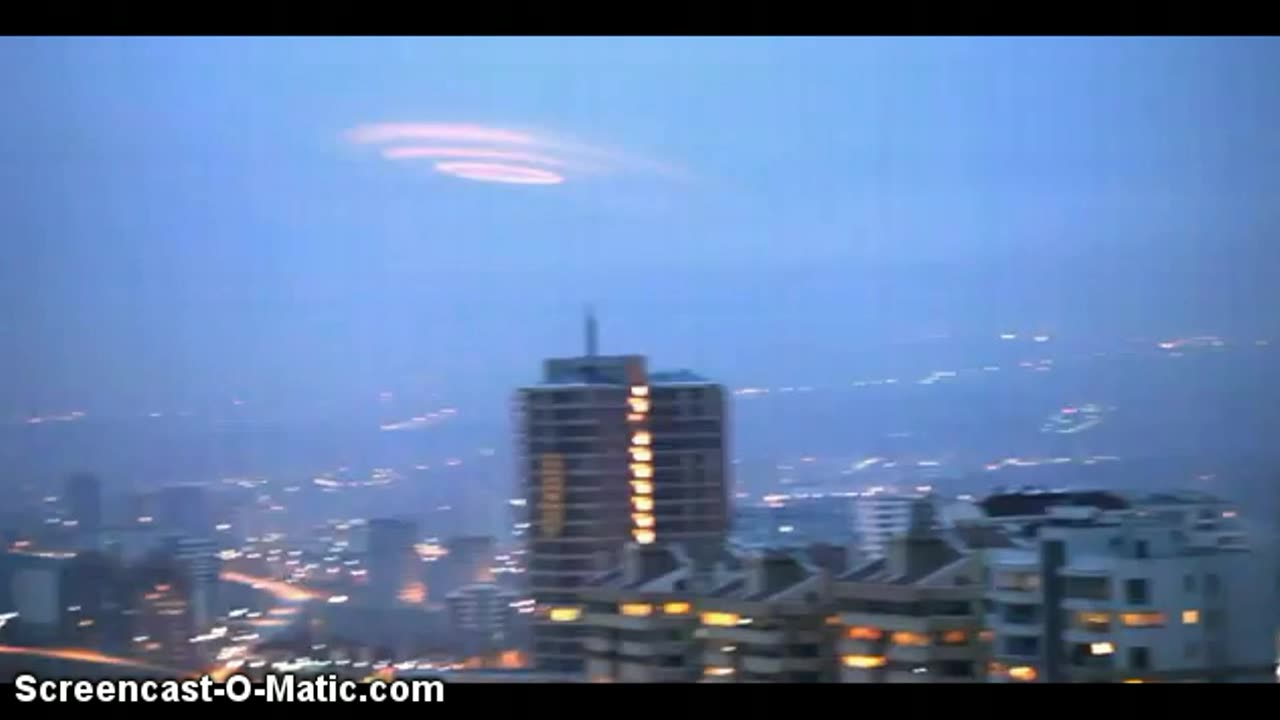 Amazing Cloud Ship UFO Over Turkey Dec 2012