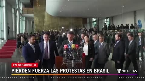 Pierden fuerza las protestas contra los resultados electorales en Brasil | Noticias Telemundo