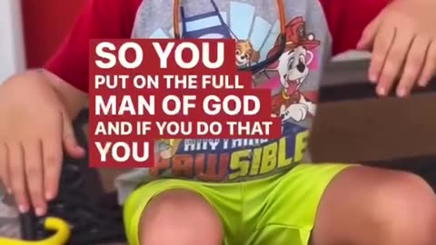 Child praying beautifully