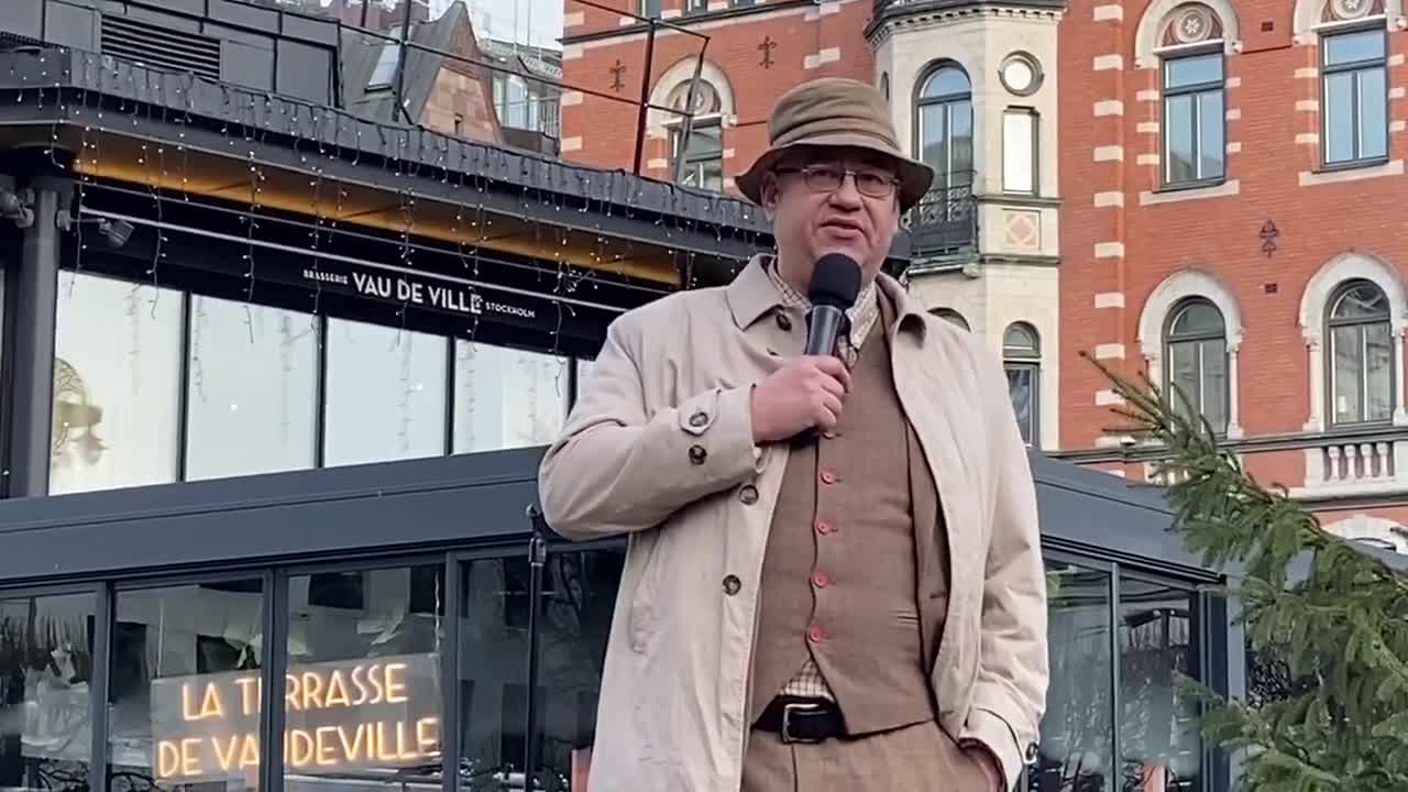 Manifestation Norrmalmstorg Fritjof Persson
