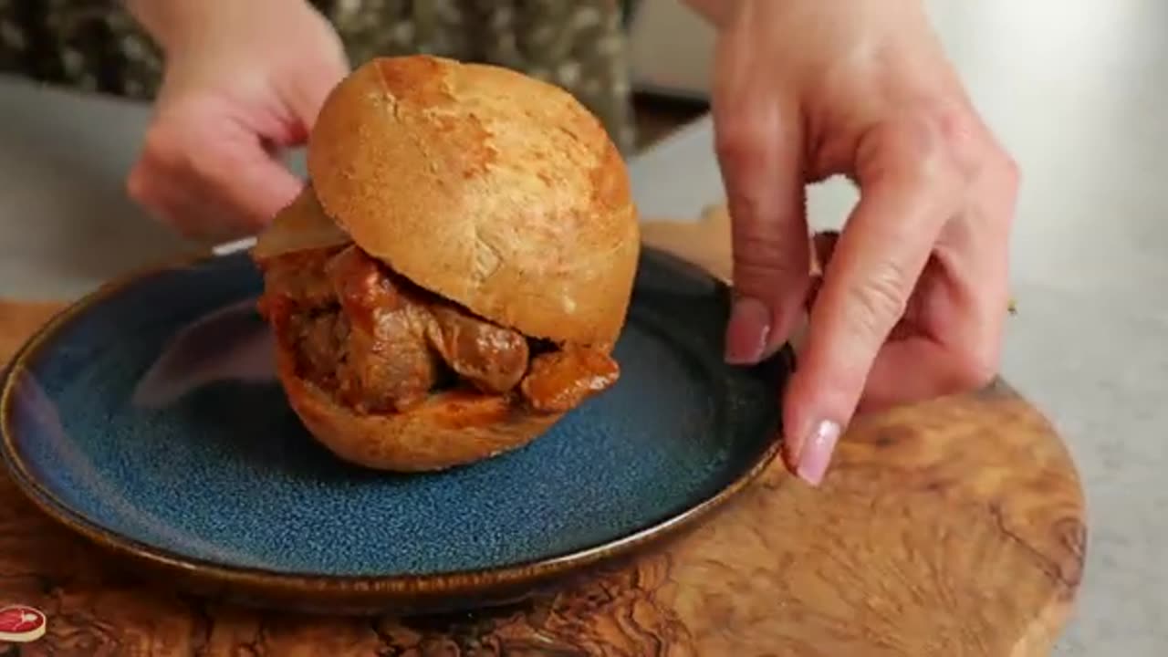 Just one beer and the result is amazing. Tasty pork neck recipe!