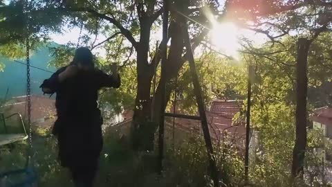 ΤΡΑΒΆΤΕ ΣΤΑ ΒΟΥΝΑ ΠΟΥ 'ΝΕ ΤΑ ΝΕΡΑ
