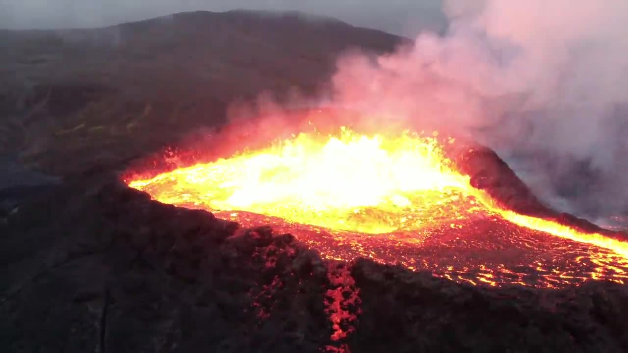 Iceland Geldingadalir Volcano August 14 video with drone