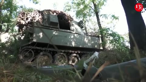 Ukraine soldiers fire US supplied howitzers on frontline in soaring heat