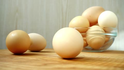 Eggs for cooking, composition