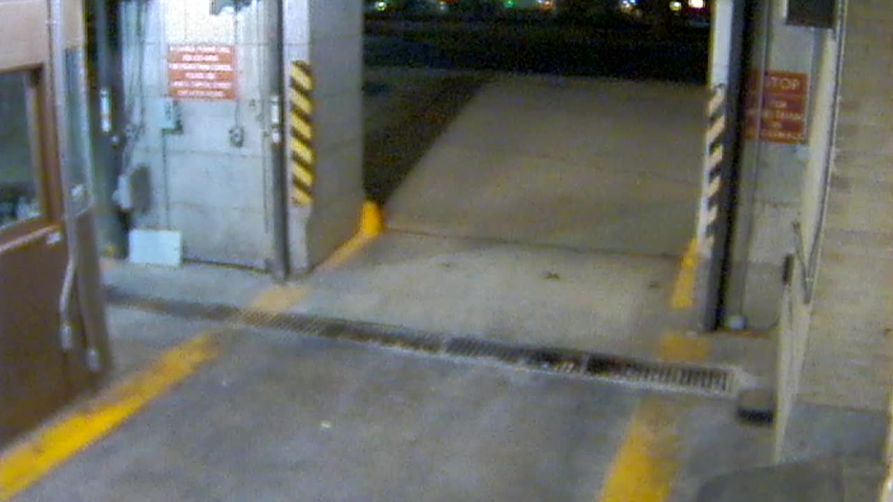 3469CHOBBAGarageExit_2021-01-05_21h17min40s680ms.mp4