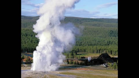 YELLOWSTONE NATIONAL PARK