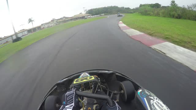 3 etapa, segunda corrida do dia seguia com muita chuva, pista muito lisa.