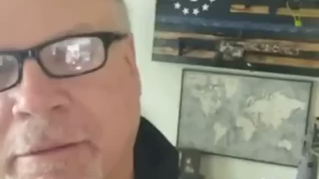 Man claims a 12 year old daughter of a friend had an heart attak from the covid- 19 vaccine