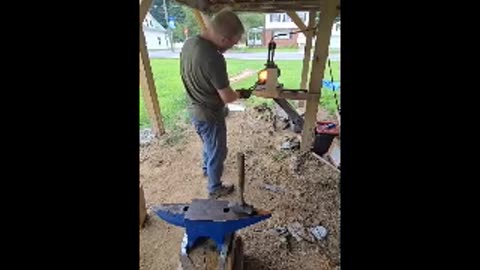 Forging a Blacksmith's knife