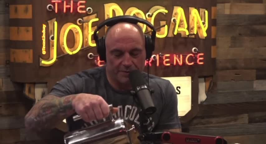 Joe Rogan to America: Vote Republican!