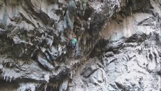 EL JAGUAR ROCK CLIMB IN EL CHONTA