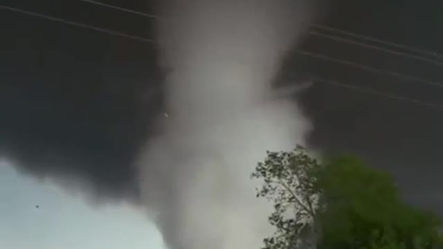 Chasing a Tornado in Oklahoma! 🌪😳 Would you dare do this?👇