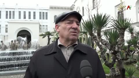 Митинг оппозиции у Драмтеатра в Сухуми - 21.12.2021