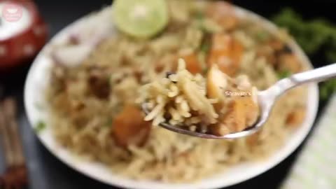 White Chicken Biryani --ఇలా ఓసారి చేసిచూడండి హోటల్ లో తిన్నట్టు చాలా రుచిగా ఉంటుంది--Chicken Biryani