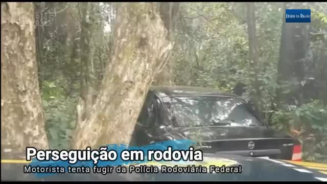 Perseguição policial em alta velocidade