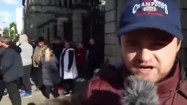 THIS MAN KNOWS WHAT GOING ON AND TELLS THE WORLD 100% HOW IT IS.