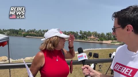 Trump supporters gather for a 2nd day outside Mar-a-Lago to protest FBI raid