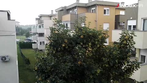 Počela je padati kiša u Zagrebu