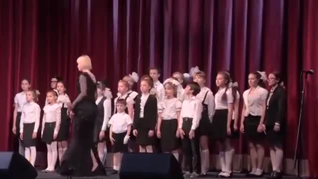 children's choir singing Rammstein - Mutter