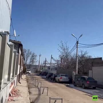 Rusia | Momento en que un dron ucraniano se estrella contra una tienda en Bélgorod. MARZO 2024