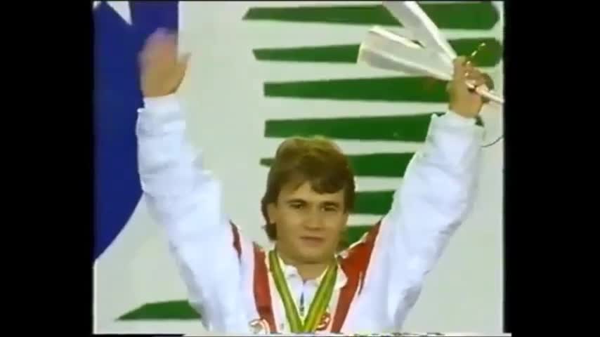 Naim Suleymanoglu winning Gold in Melbourne 1993 World Weightlifting Championships