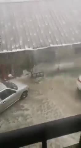 🇮🇹 Hail and heavy rain in Val Ceno in Rocca Ferrara, Italy