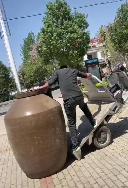 Trying to move pottery