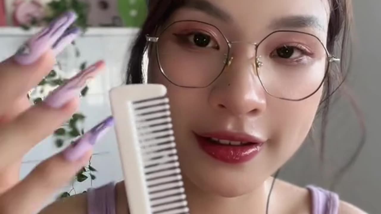 ASMR makeup