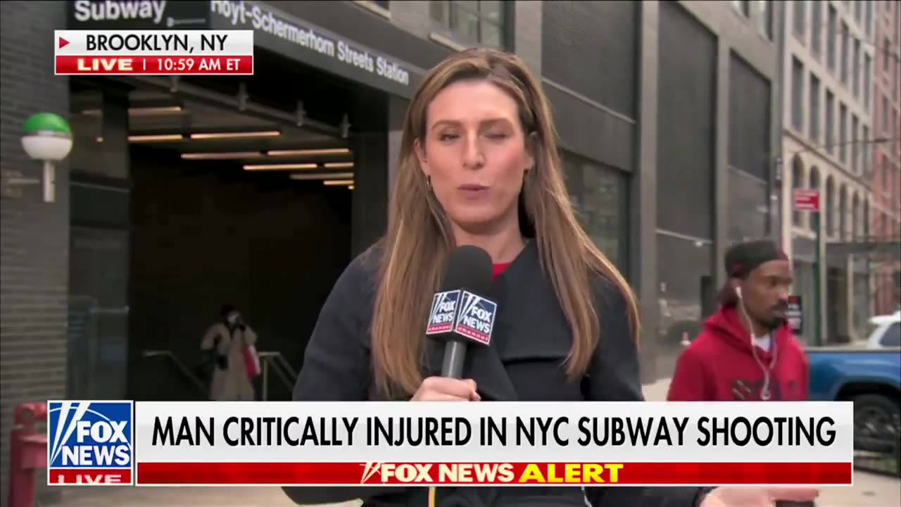 USA : Yet another violent sh**ting on the subway in New York City