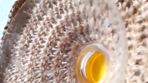 Bird feeder crocheted from jute thread. Video № 1