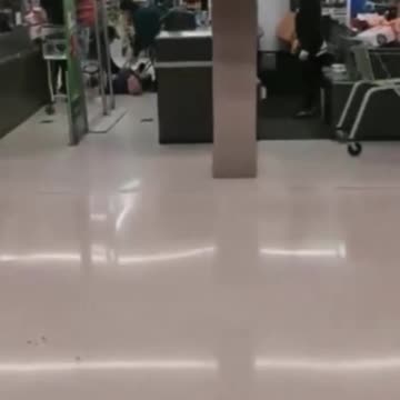 Jihad in New Zealand: Muslim tied to ISIS stabs 6 in a Supermarket, Police Shoot him Dead