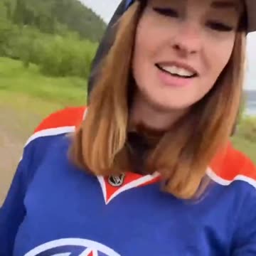 Oilers fan hits out at criticism after she flashed crowd