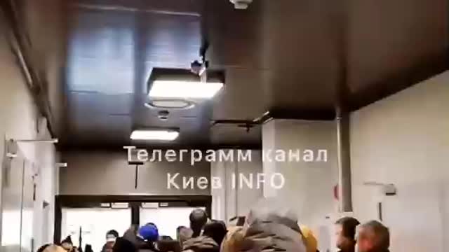 2021-11-11 Не отходя от кассы #38. Киев. Пункт утилизации в ТРЦ Ретровиль