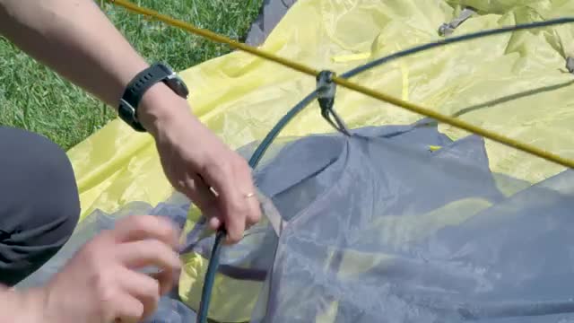 How to set up 6108 Superlight dome 2 Tent_Cut