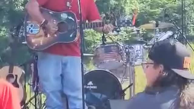 Me Buckshot Biggs playing original song This life that I livee