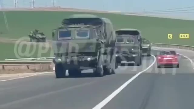 Ukraine War - Romania transfers military equipment to the border